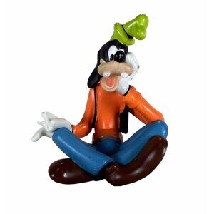 Disney Goofy Sitting Figure 3” PVC Cross‑Leg Toy Decoration Cake Topper